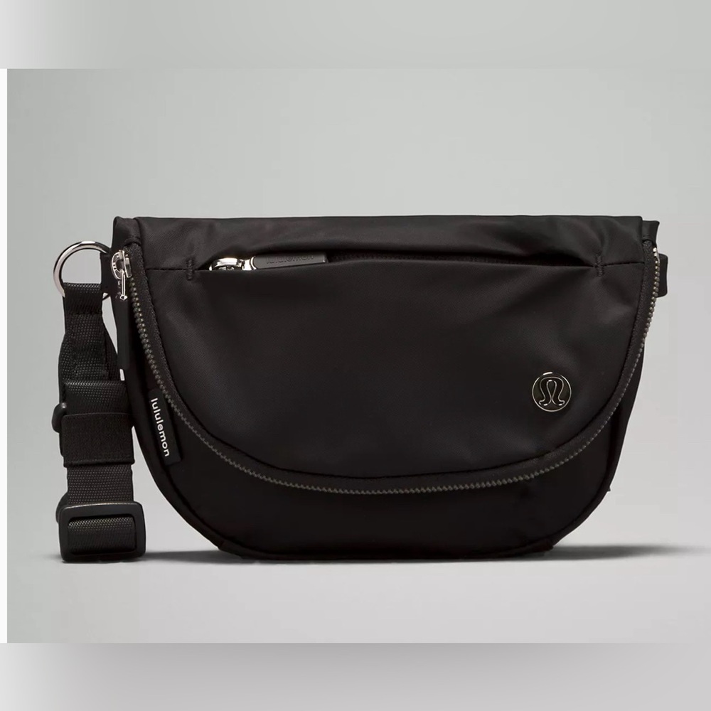 Lululemon All night festival micro Belt Bag 2L